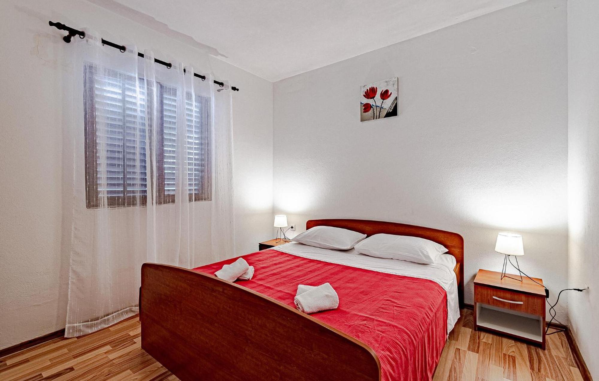 Stunning Home In Crnja Luka With Wifi Prigradica Exterior photo