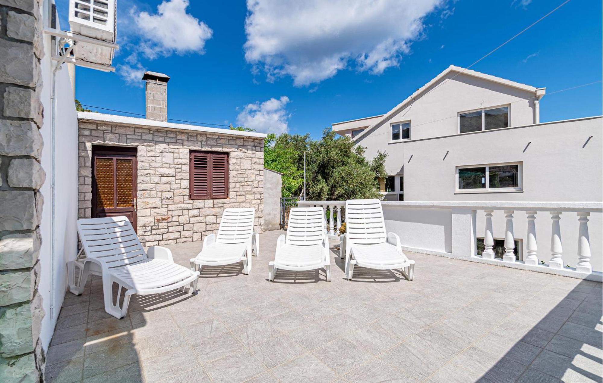 Stunning Home In Crnja Luka With Wifi Prigradica Exterior photo
